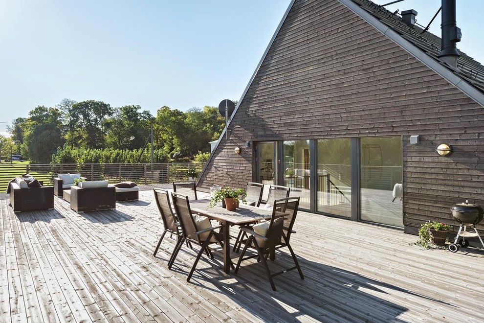 Источник вдохновения для домашнего уюта: большая терраса на крыше, на крыше в скандинавском стиле без защиты от солнца