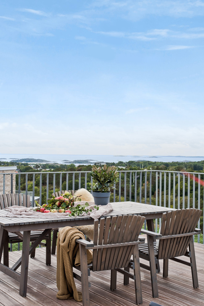 Unbedeckte Skandinavische Dachterrasse im Dach in Göteborg