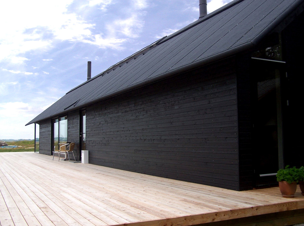 Inspiration for a scandinavian deck remodel in Esbjerg