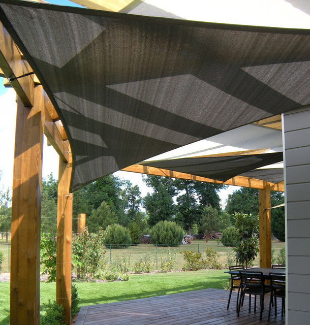 installation de voiles d'ombrage sous un pergola - Contemporain - Terrasse  et Patio - Bordeaux - par Tension Suspension | Houzz
