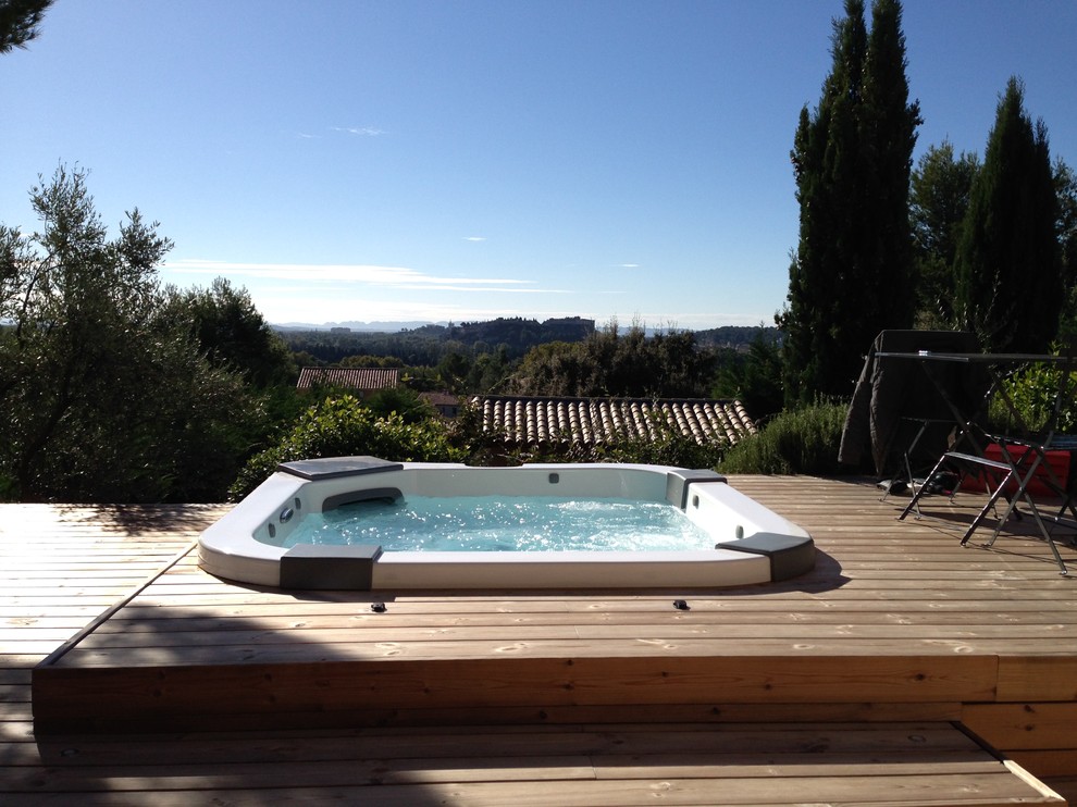 Installation spa de la marque Jacuzzi Contemporary Deck Marseille