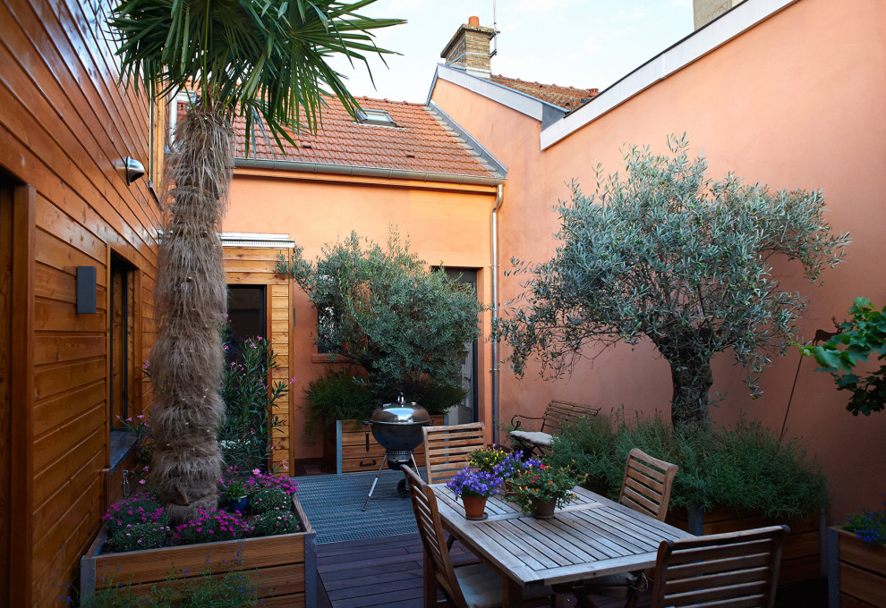 Example of a trendy deck design in Reims