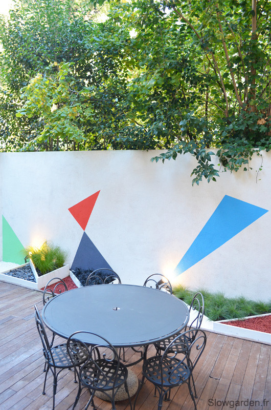 Réalisation d'une terrasse minimaliste.