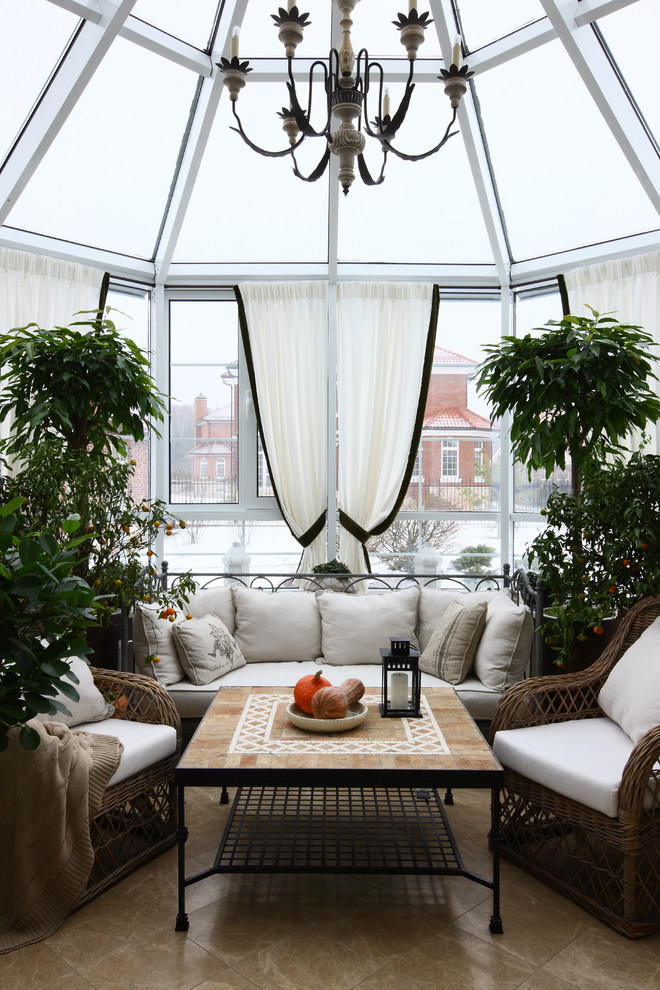 На фото: терраса среднего размера в классическом стиле с мраморным полом и стеклянным потолком с