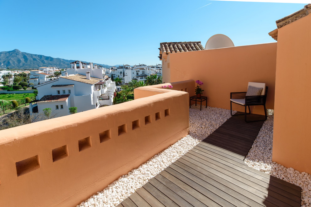 This is an example of a world-inspired back terrace in Malaga.
