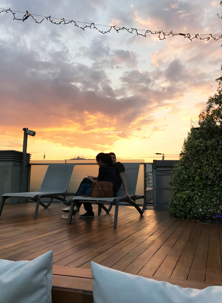 Iluminación Exterior. Terraza Rooftop Hotel Ayre Rosellón Shabbychic Style Deck Barcelona