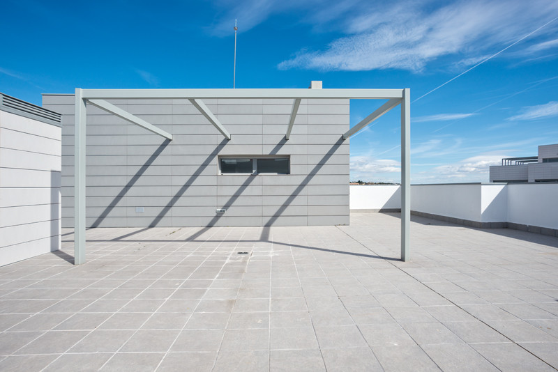 Moderne Terrasse in Madrid