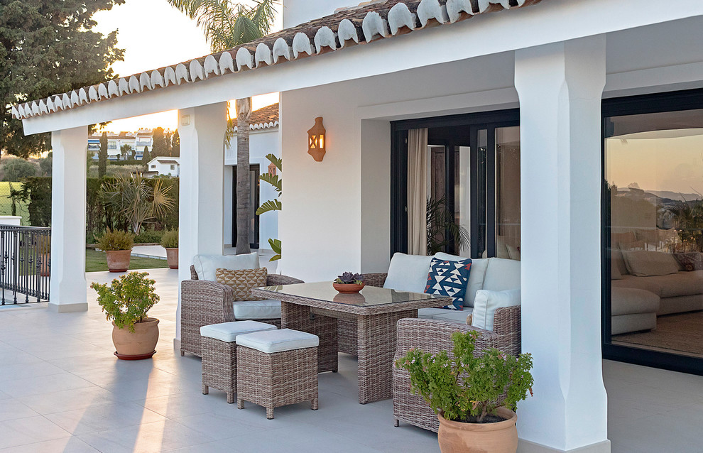 Пример оригинального дизайна: двор в средиземноморском стиле
