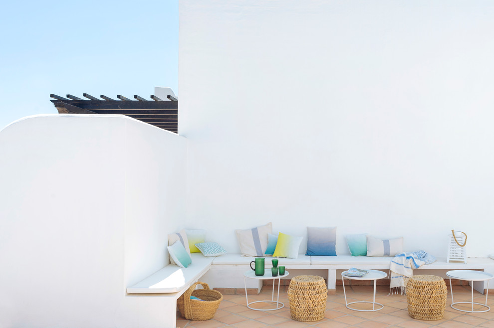 Design ideas for a mediterranean terrace in Madrid.