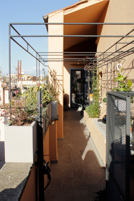 La struttura in ferro vista dal solarium - Contemporary - Deck - Rome - by  Antesi Studio | Architettura & Paesaggio | Houzz