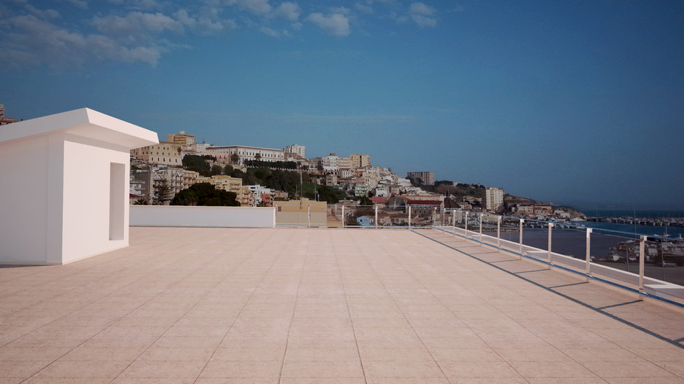 Große, Unbedeckte Moderne Dachterrasse in Catania-Palermo