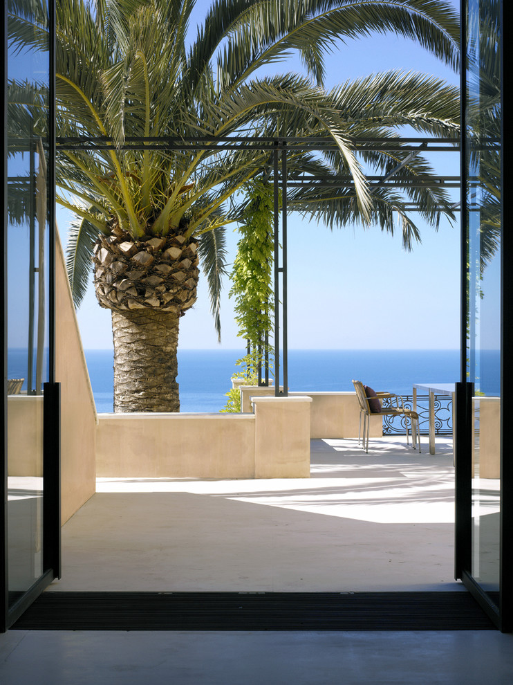 Cette image montre une terrasse méditerranéenne.
