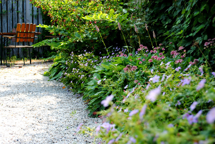 マルメにあるトラディショナルスタイルのおしゃれな庭の写真