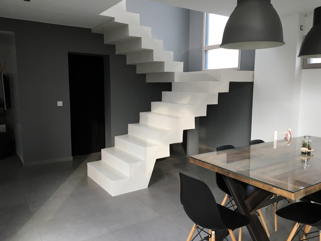 Beton Cire Treppe über Beton² - Contemporary - Staircase - Munich - by  Beton² | Houzz IE