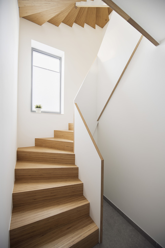 Design ideas for a modern staircase in Stuttgart.