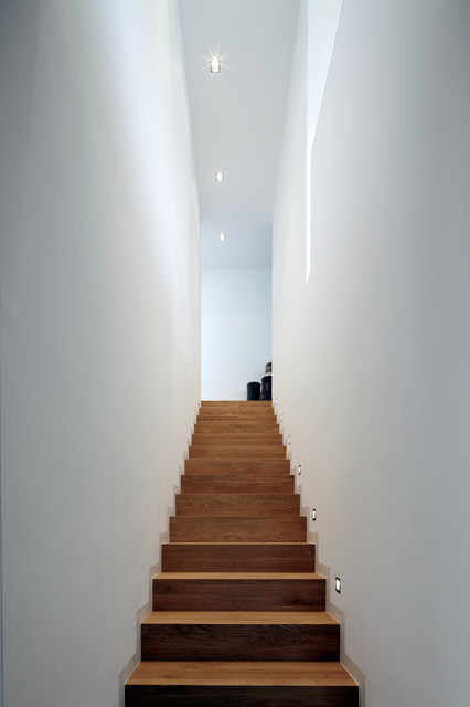 "Haus im Hof" - Neubau Einfamilienwohnhaus Köln Sülz - Modern - Treppen