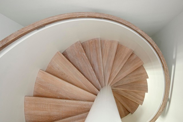 Palais Jil - Hamburg - Contemporary - Staircase - Hamburg - by Gerald  Hennings Interior Design