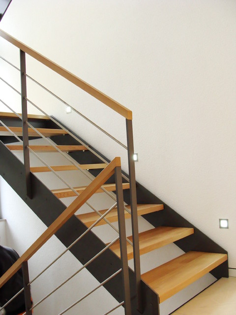 Stahlwangentreppe - Modern - Treppen - Sonstige - von Kreuzberger