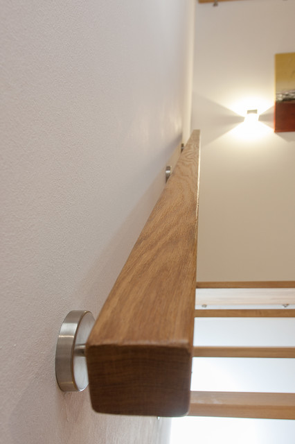 Treppenprojekt 2: Wandbolzen mit Podest Eiche astig geölt - Contemporary -  Staircase - Other - by Frey Küchenzentrum-Innenausbau GmbH