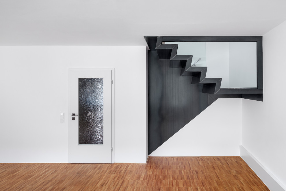 This is an example of a modern staircase in Dusseldorf.