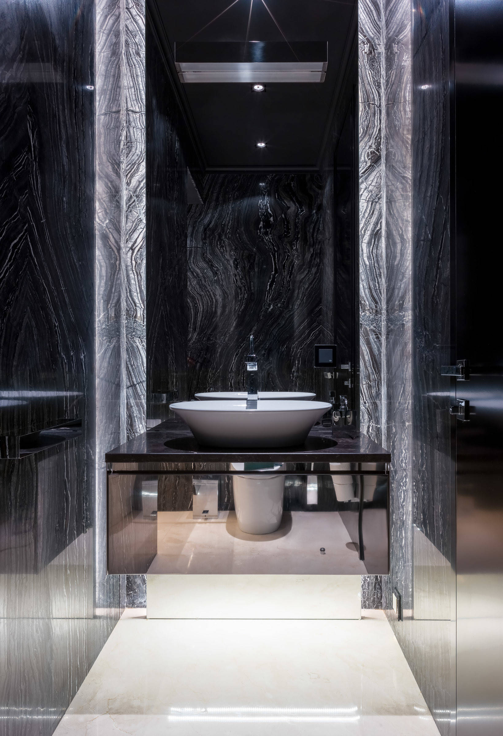 Join the Dark Side: Black Marble for Luxury Bathrooms