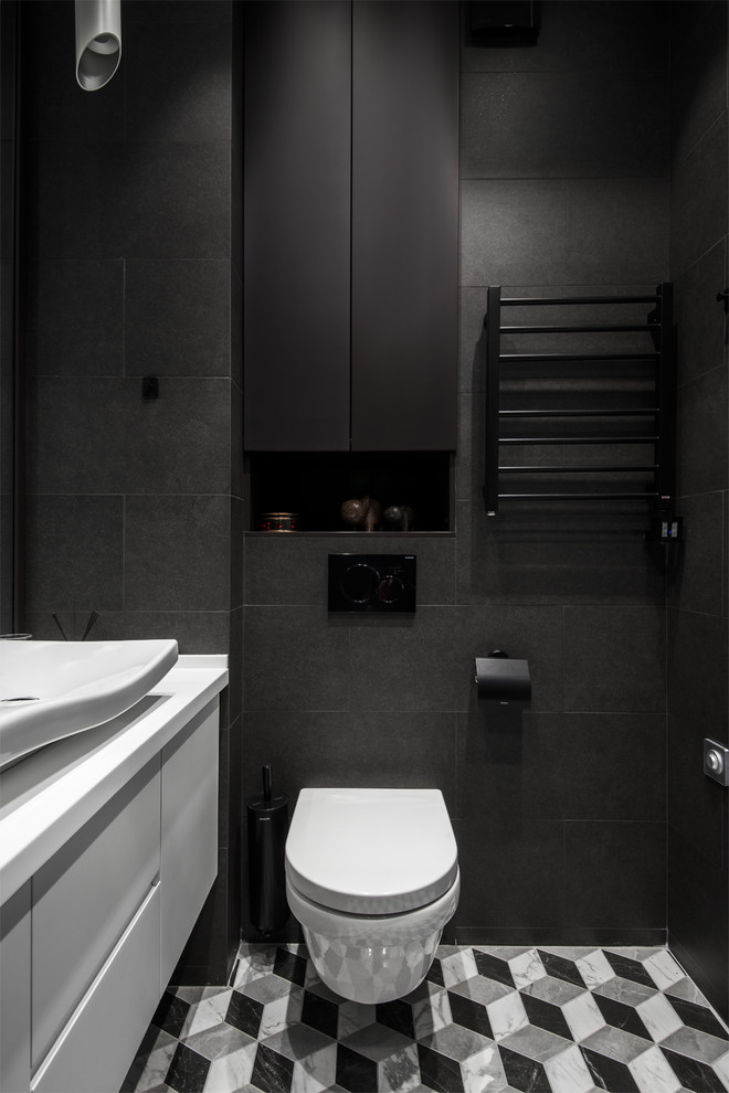 Туалет в темных тонах дизайн фото