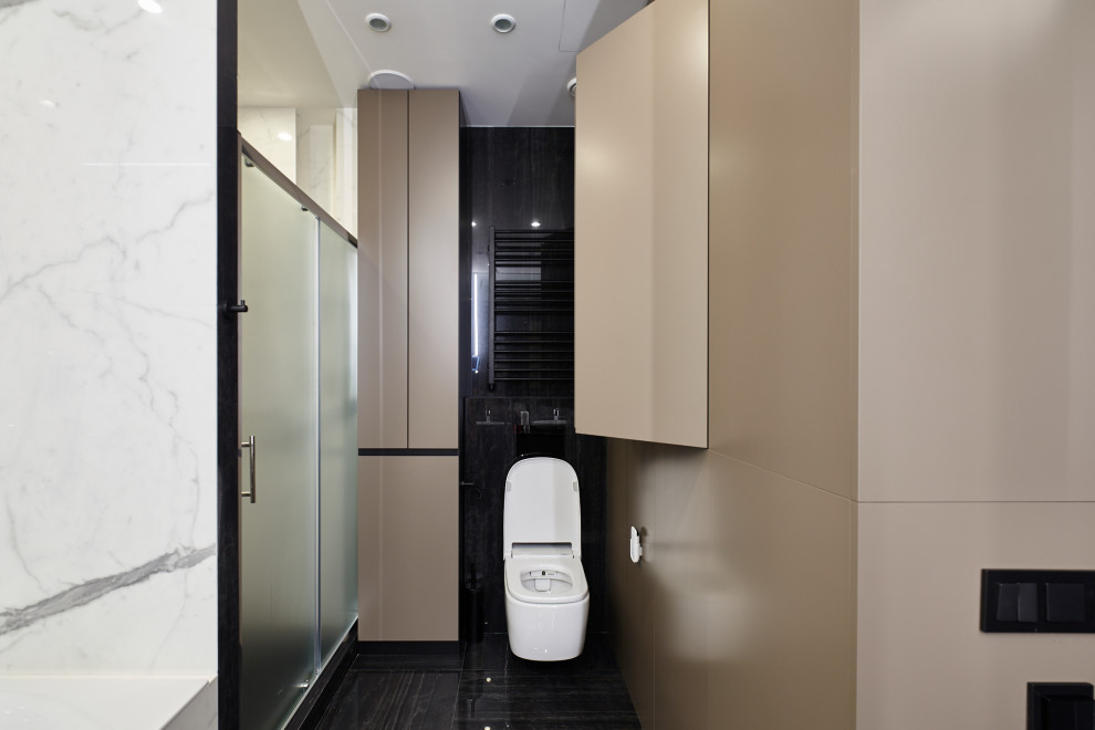 Идея дизайна: туалет среднего размера в современном стиле