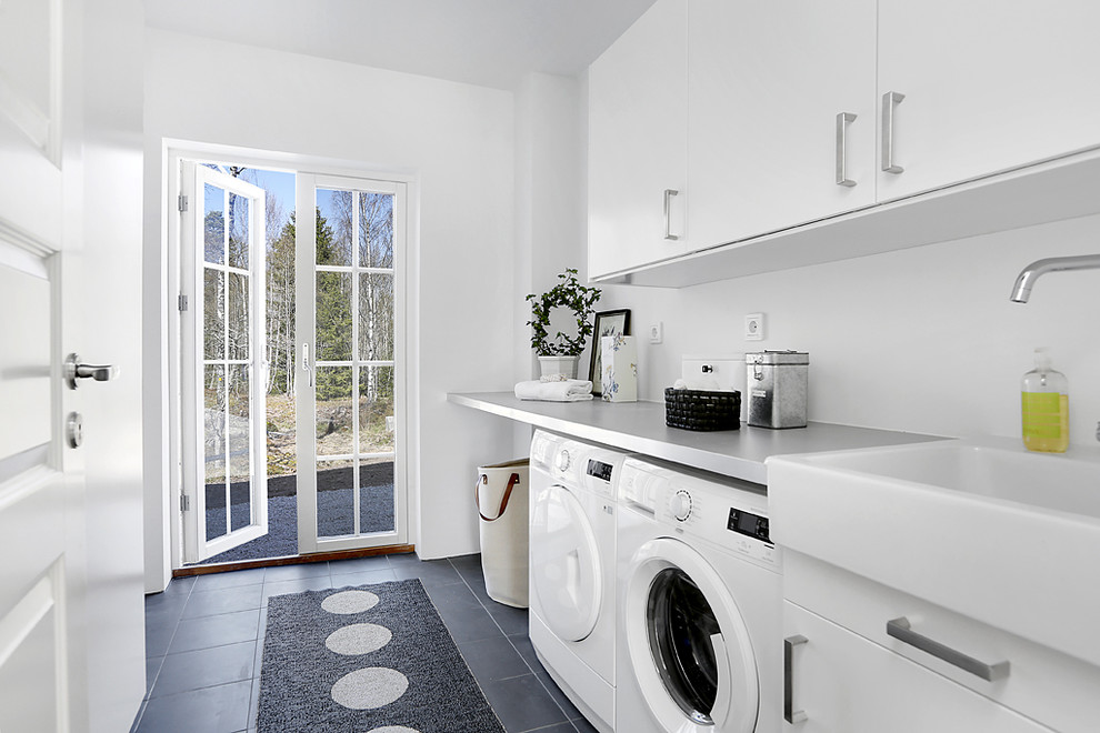 Immagine di una lavanderia scandinava