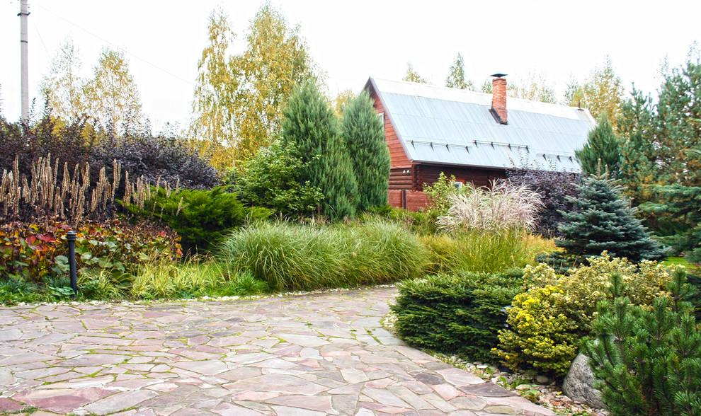 Idee per un giardino country esposto in pieno sole di medie dimensioni e in cortile in autunno