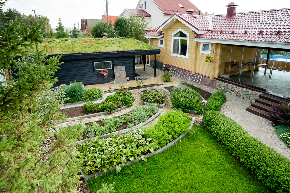 Inspiration for a contemporary landscaping in Yekaterinburg.