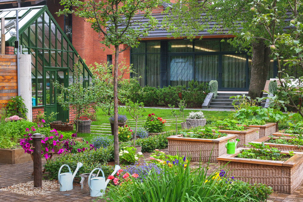 Стильный дизайн: летний огород на участке в классическом стиле - последний тренд