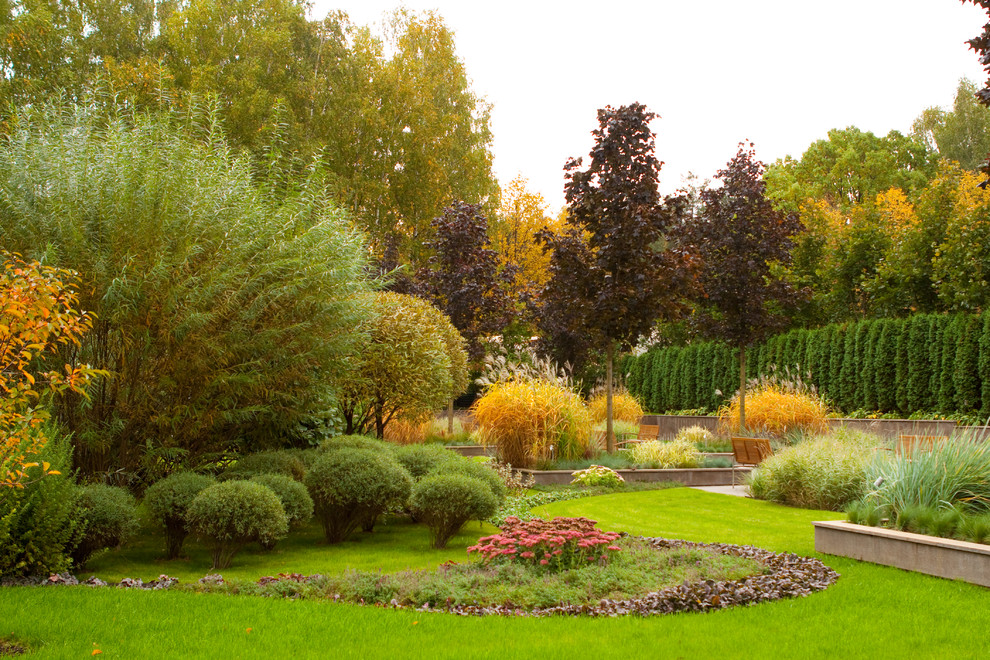 Klassischer Garten in Moskau