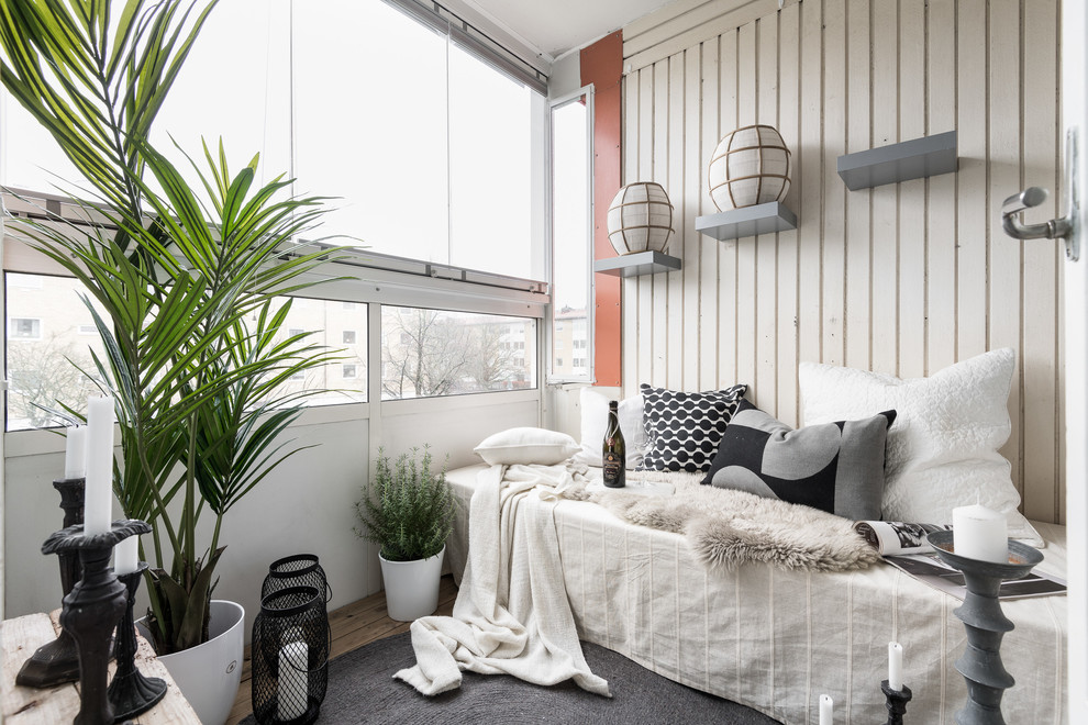 Photo of a small scandinavian conservatory in Gothenburg with no fireplace and a standard ceiling.