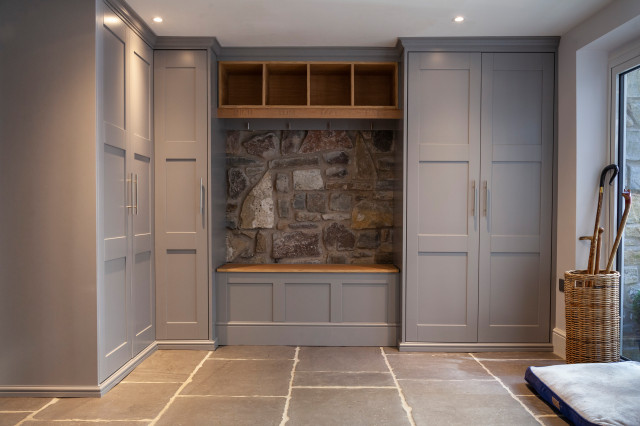 Shaker Style Boot Room - Traditional - Utility Room - Cardiff - by MY Wood  Designs Ltd | Houzz UK
