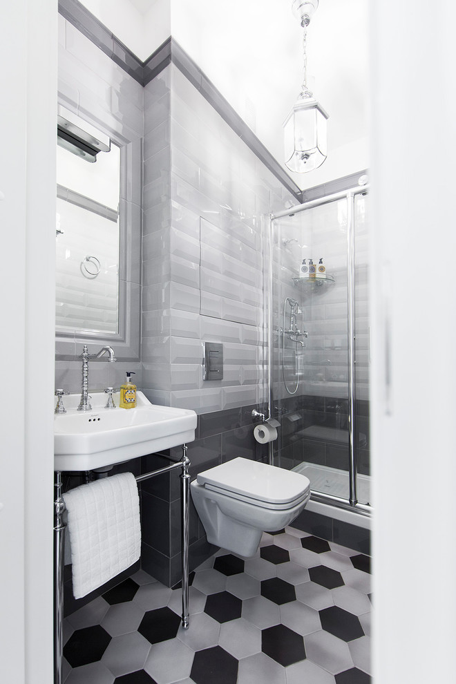 Стильный дизайн: ванная комната в современном стиле с консольной раковиной - последний тренд
