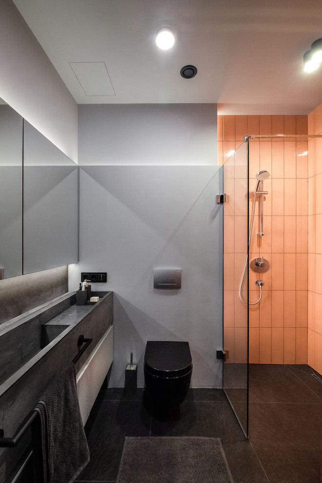 Small contemporary bathroom in Moscow.