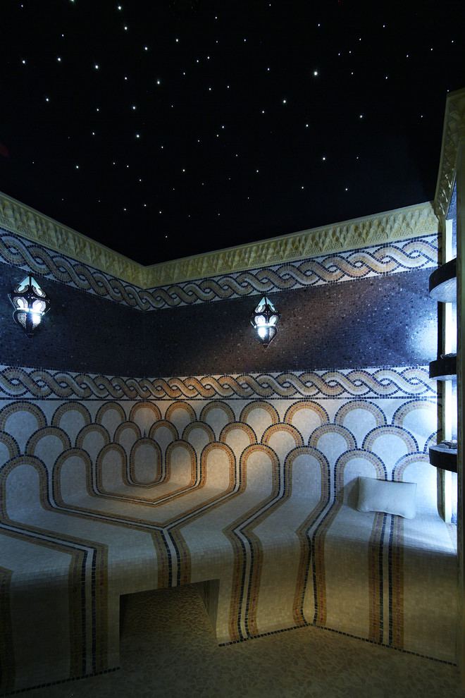 Design ideas for a small world-inspired home cinema in Moscow.