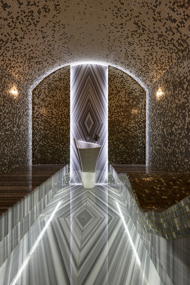 Idées déco pour une très grande salle de bain contemporaine avec hammam.