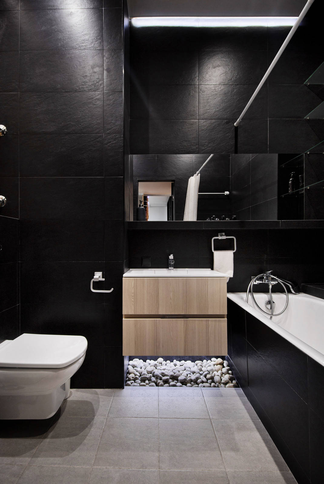 Дизайн ванной комнаты в тёмных тонах