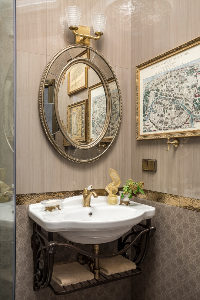 Foto de cuarto de baño único clásico pequeño con paredes grises, baldosas y/o azulejos grises y lavabo suspendido