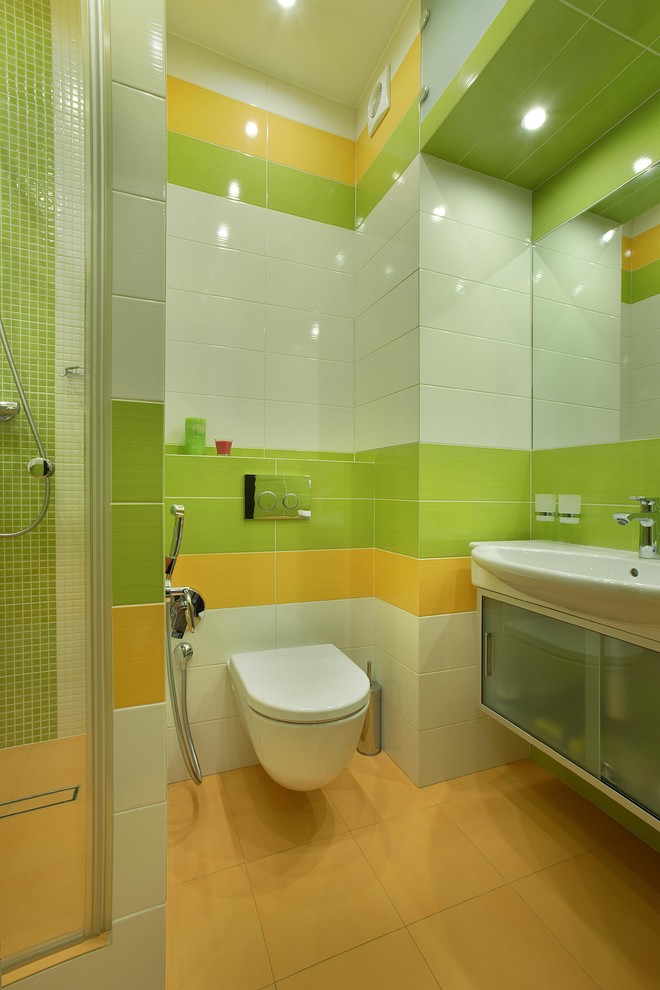Стильный дизайн: ванная комната в современном стиле с гигиеническим душем - последний тренд