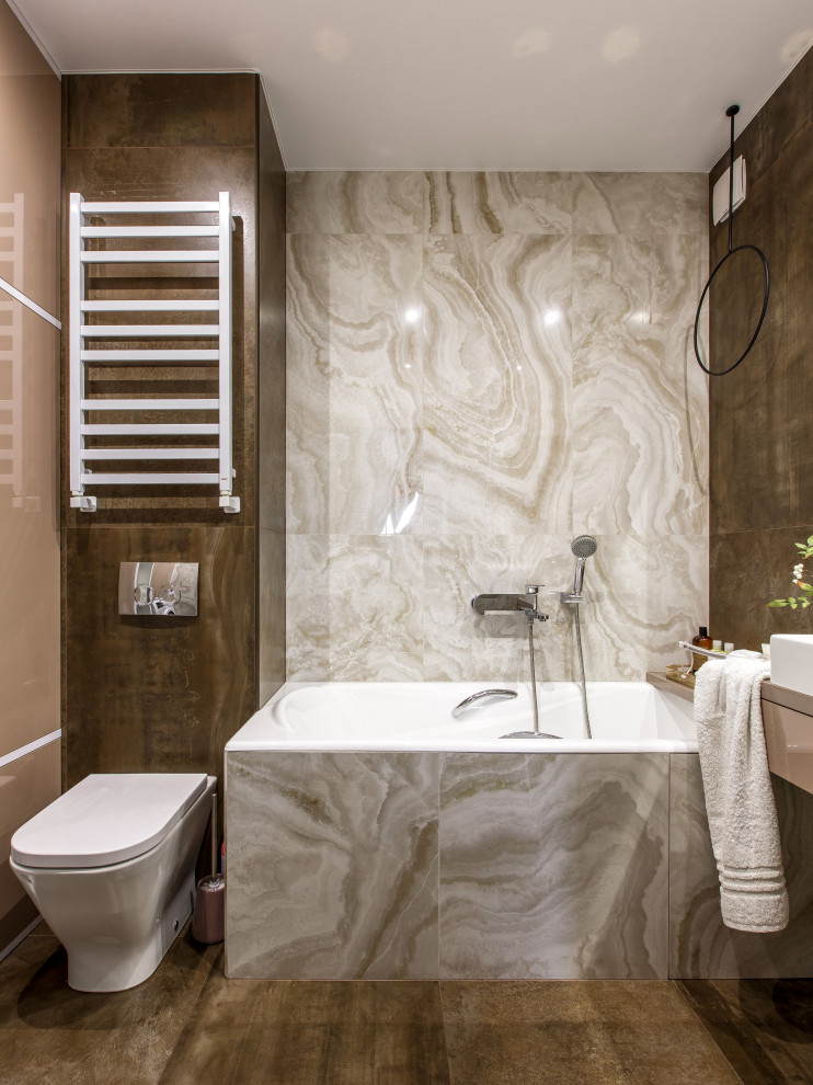 Пример оригинального дизайна: ванная комната среднего размера в современном стиле с подвесной тумбой