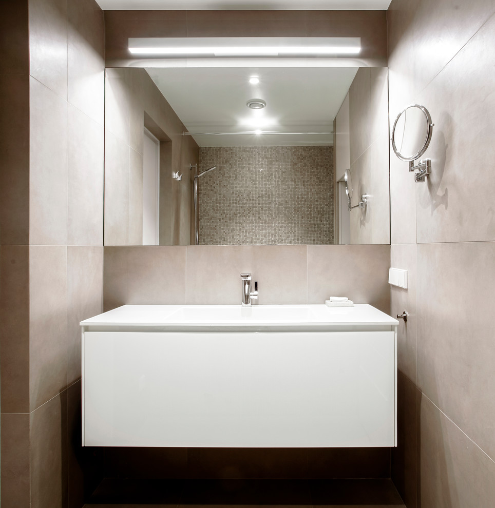 Inspiration for a small contemporary bathroom remodel in Saint Petersburg