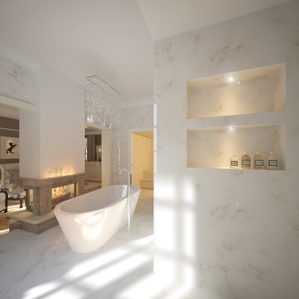 Свежая идея для дизайна: большая баня и сауна в классическом стиле с стеклянными фасадами, отдельно стоящей ванной, открытым душем, инсталляцией, белой плиткой, мраморной плиткой, белыми стенами, мраморным полом, подвесной раковиной, мраморной столешницей, белым полом, открытым душем и белой столешницей - отличное фото интерьера