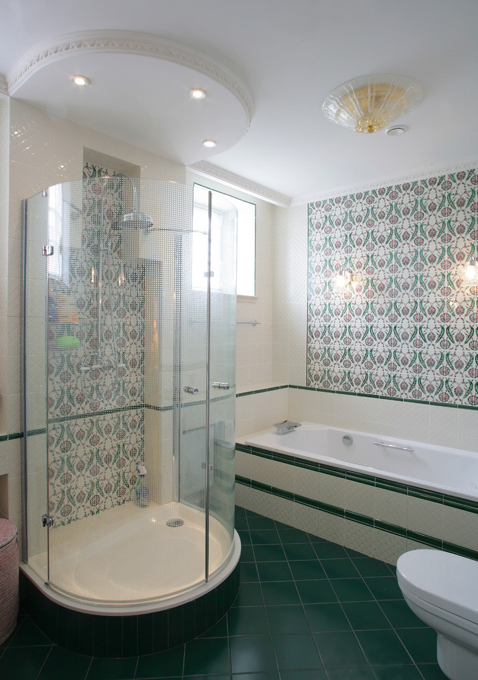 Klassisches Badezimmer in Moskau