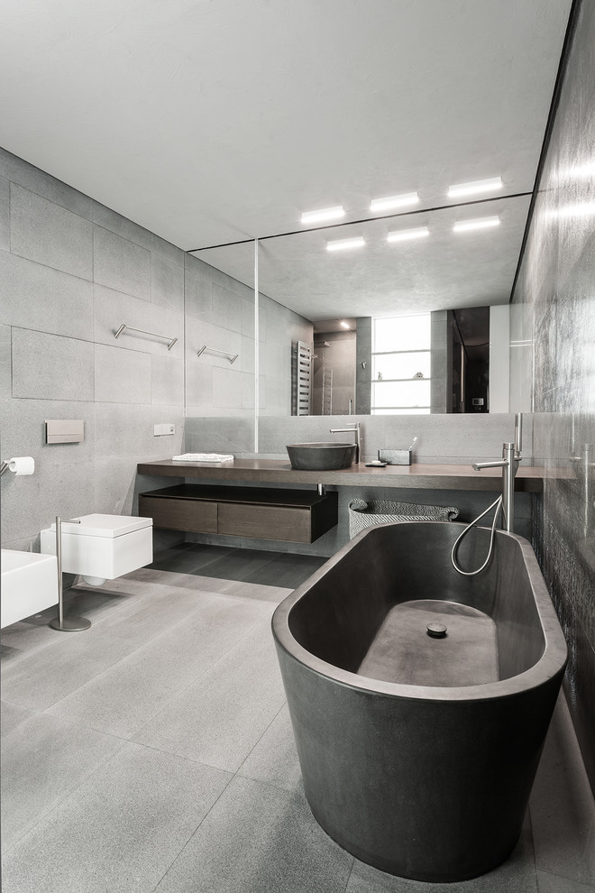 Modernes Badezimmer in Moskau
