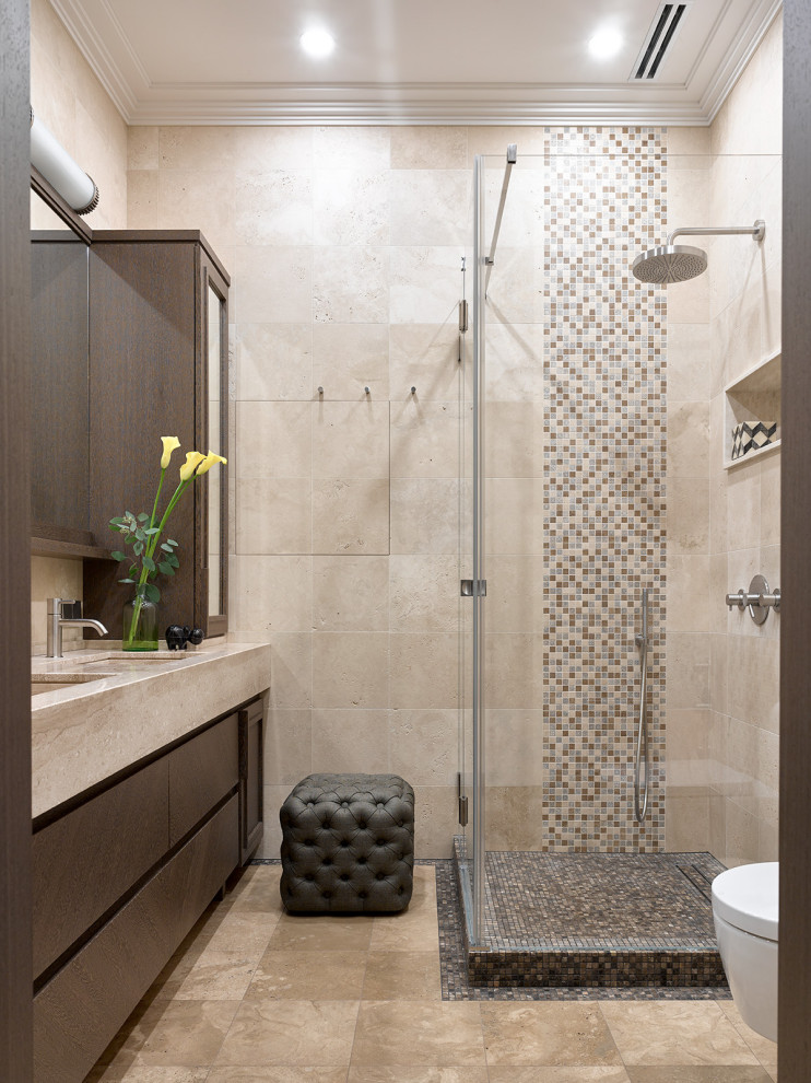 Inspiration pour une salle d'eau design avec une douche d'angle, un sol beige, meuble double vasque et meuble-lavabo sur pied.