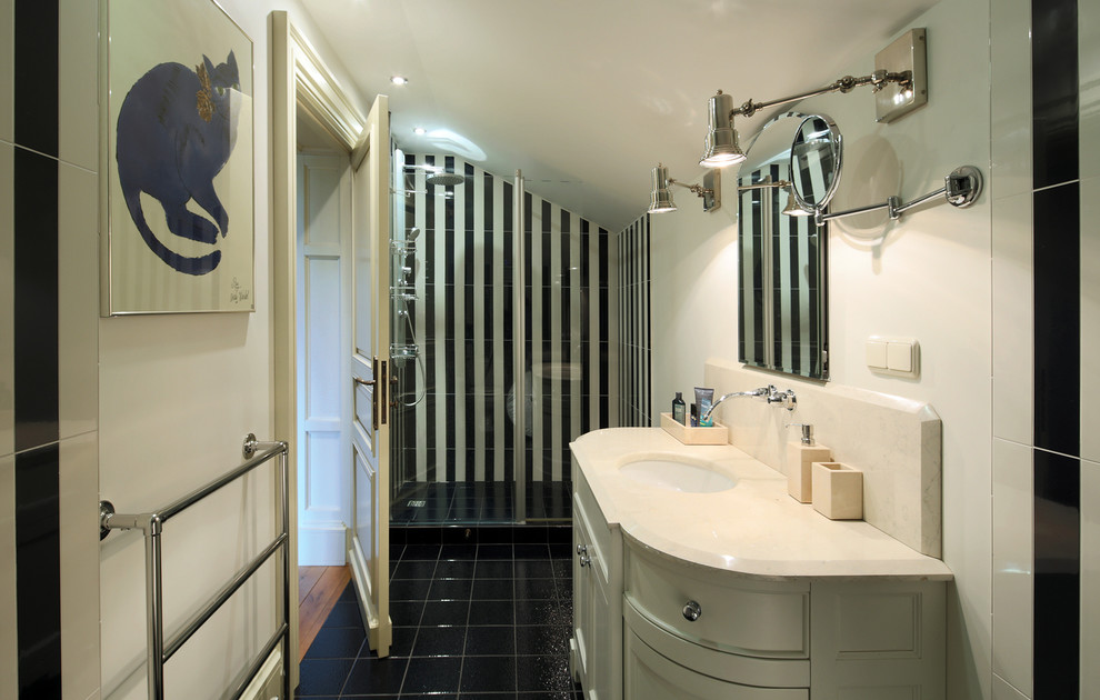 Источник вдохновения для домашнего уюта: ванная комната в современном стиле с душевой кабиной и врезной раковиной