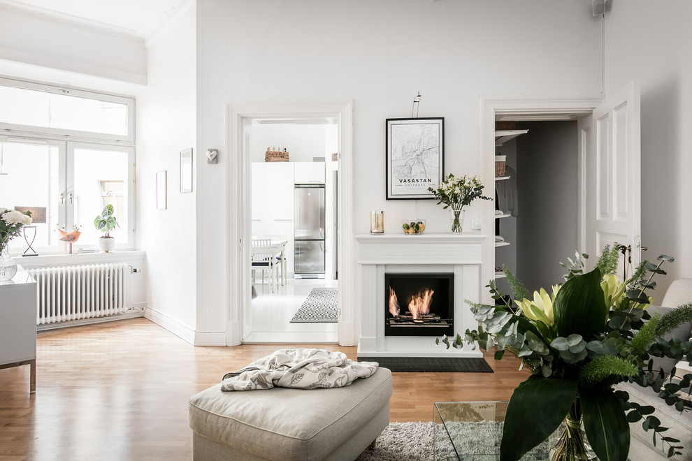 Design ideas for a victorian living room in Gothenburg.