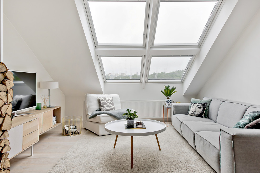 Bild på ett mellanstort minimalistiskt separat vardagsrum, med vita väggar